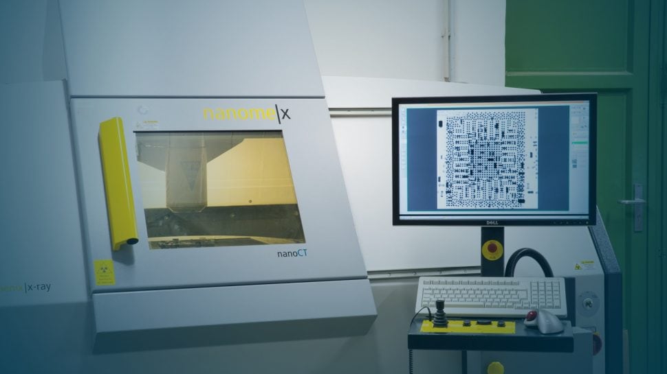 Examination of a printed circuit board using x-ray-analysis